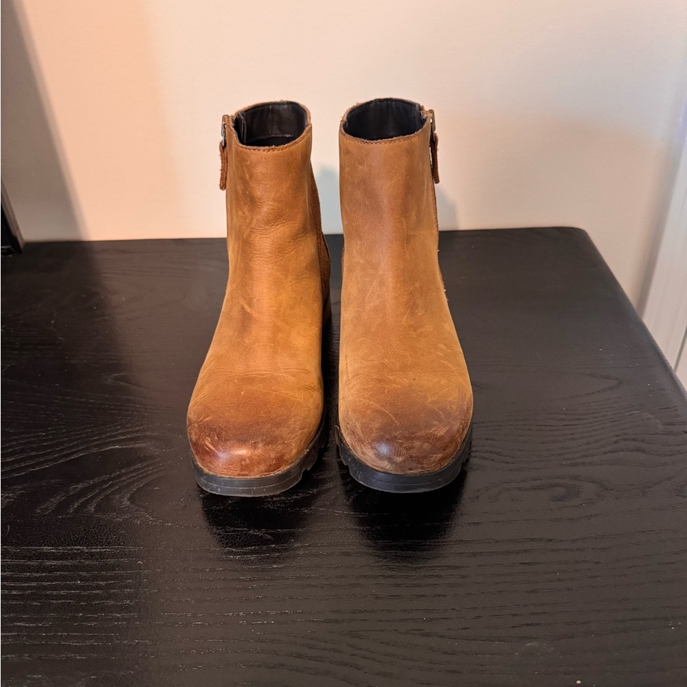 Sorel Brown Leather Zipper Ankle Boot